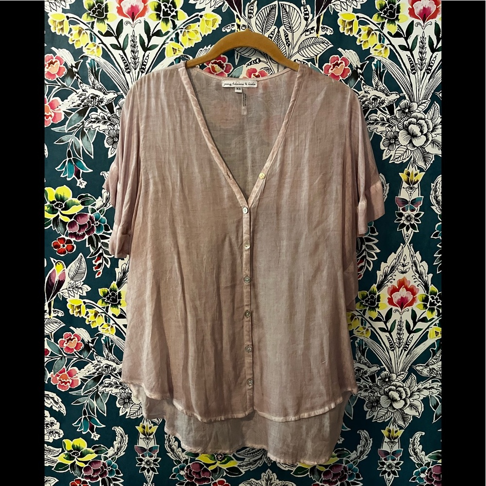 Young broke & fabulous women’s (xs) Blush pink flutter sleeve ultrasoft top